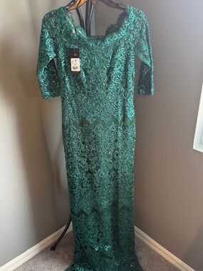 white christmas dresses Tadashi Shoji Sullivan Bishop Sleeve Dress main image 1